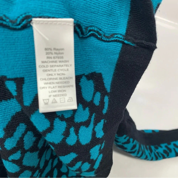 Susan Graver Cardigan Woman Large  Blue Animal Print Full Zip Pockets Stretch - Picture 8 of 11
